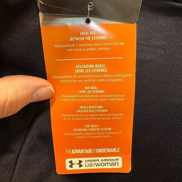 NWT woman’s Black compression/Capri athletic wear - Picture 9 of 15